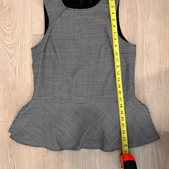 Theory Black and White Checkered Tank Top - Picture 5 of 6